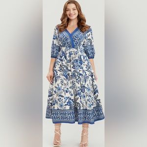 NWT 18/20 2X BloomChic White & Blue Floral Print Belted Dress